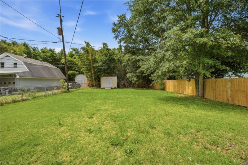 Photo 20 of 30 residential for sale in Portsmouth virginia