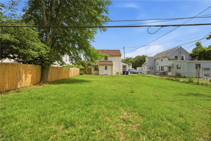 Photo 22 of 30 residential for sale in Portsmouth virginia