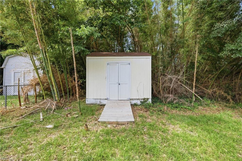 Photo 23 of 30 residential for sale in Portsmouth virginia