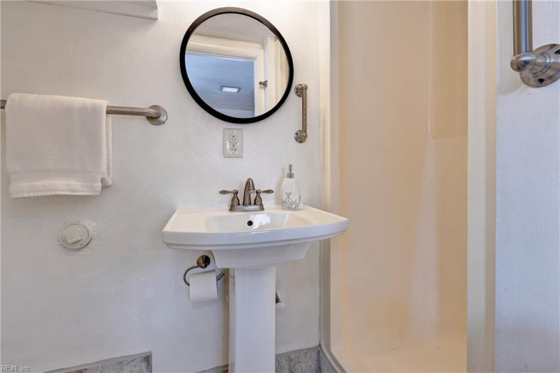 Photo 19 of 48 residential for sale in Chesapeake virginia Photo 19 of 48 residential for sale in Chesapeake virginia
