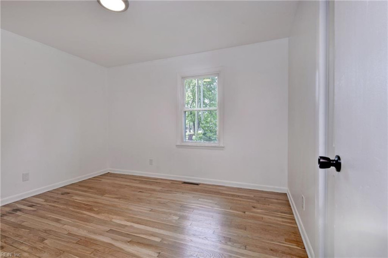 Photo 4 of 48 residential for sale in Chesapeake virginia Photo 4 of 48 residential for sale in Chesapeake virginia