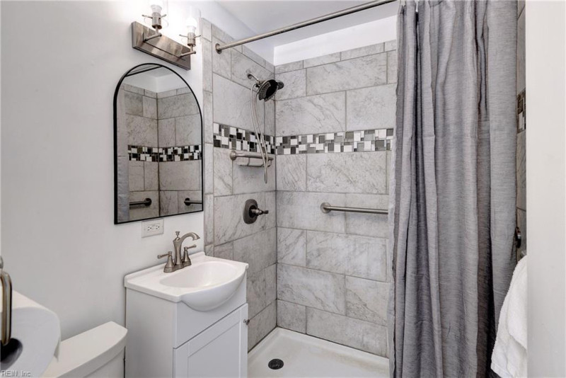 Photo 5 of 48 residential for sale in Chesapeake virginia Photo 5 of 48 residential for sale in Chesapeake virginia