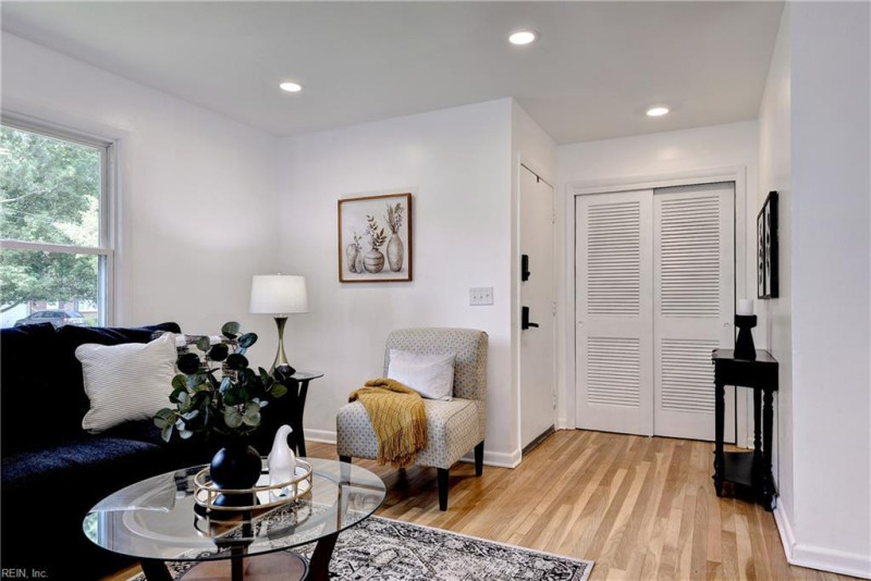 Photo 9 of 48 residential for sale in Chesapeake virginia Photo 9 of 48 residential for sale in Chesapeake virginia