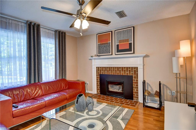Photo 6 of 39 residential for sale in Virginia Beach virginia Photo 6 of 39 residential for sale in Virginia Beach virginia