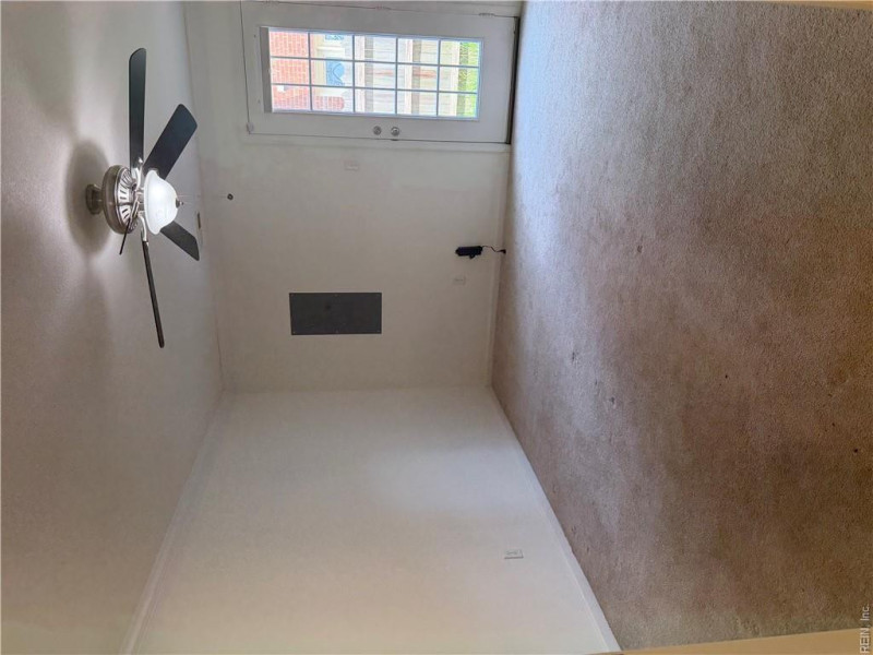 Photo 13 of 19 residential for sale in Virginia Beach virginia