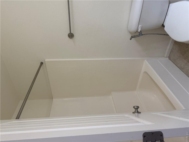 Photo 17 of 19 residential for sale in Virginia Beach virginia