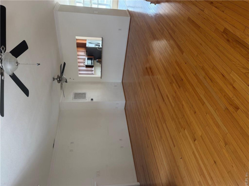 Photo 5 of 19 residential for sale in Virginia Beach virginia