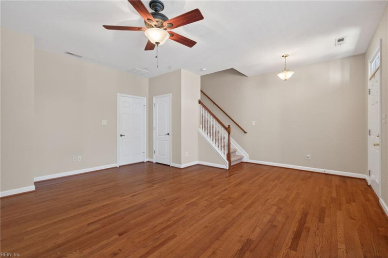 Photo 6 of 34 residential for sale in Virginia Beach virginia