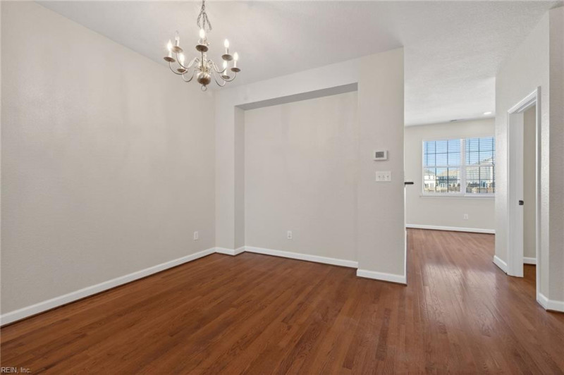 Photo 9 of 34 residential for sale in Virginia Beach virginia