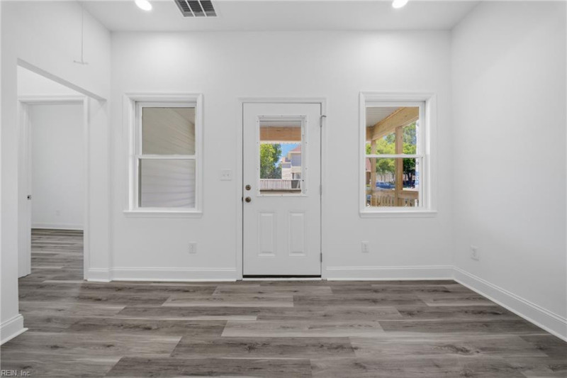 Photo 3 of 18 residential for sale in Norfolk virginia Photo 3 of 18 residential for sale in Norfolk virginia