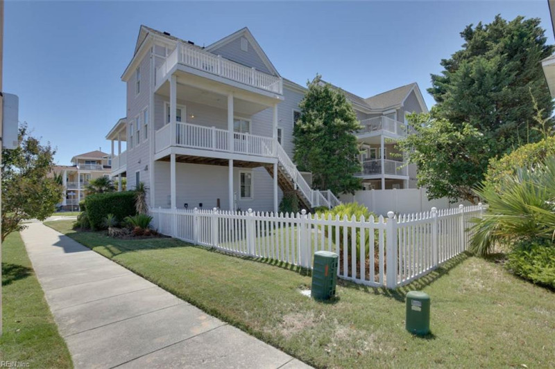 Photo 23 of 25 residential for sale in Norfolk virginia Photo 23 of 25 residential for sale in Norfolk virginia
