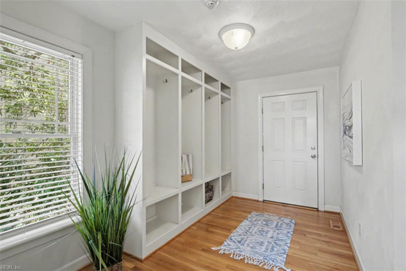 Photo 3 of 25 residential for sale in Norfolk virginia Photo 3 of 25 residential for sale in Norfolk virginia