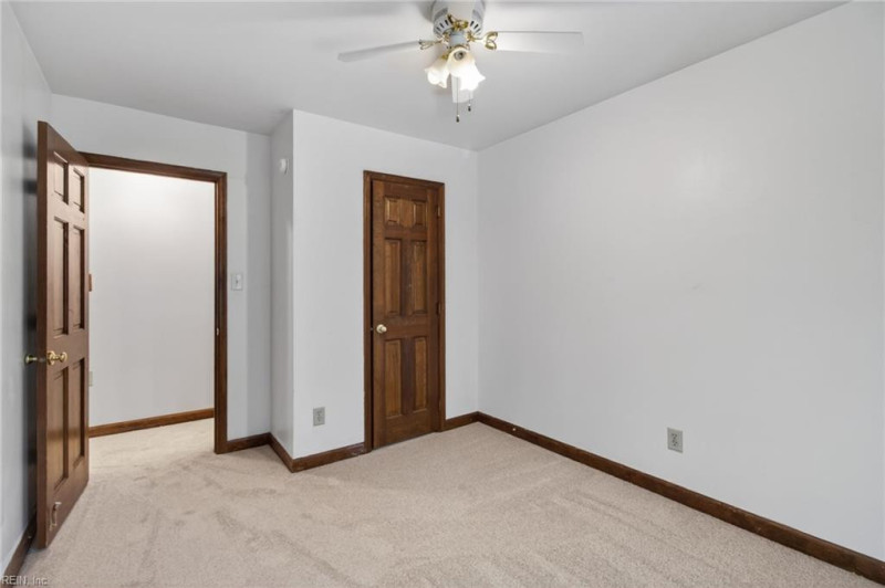 Photo 10 of 27 rental for rent in Hampton virginia