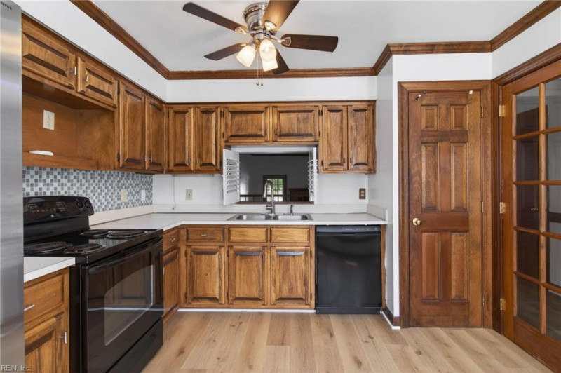 Photo 17 of 27 rental for rent in Hampton virginia
