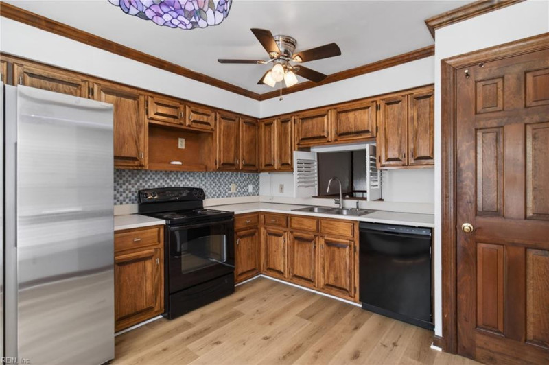 Photo 18 of 27 rental for rent in Hampton virginia