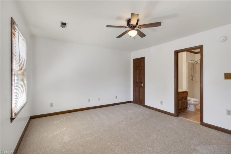 Photo 21 of 27 rental for rent in Hampton virginia