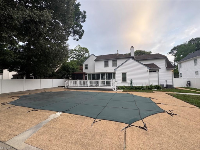 Photo 12 of 12 residential for sale in Chesapeake virginia