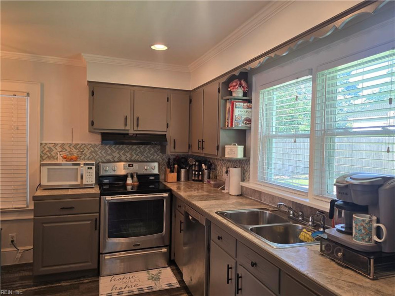 Photo 11 of 50 residential for sale in Suffolk virginia