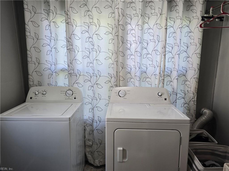 Photo 12 of 50 residential for sale in Suffolk virginia