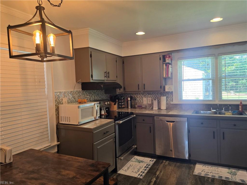 Photo 9 of 50 residential for sale in Suffolk virginia
