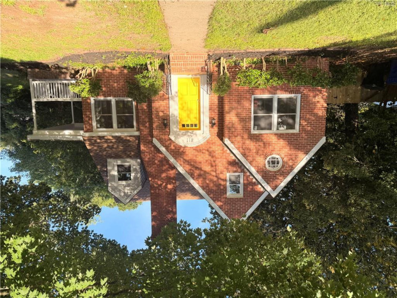 Photo 10 of 40 residential for sale in Portsmouth virginia