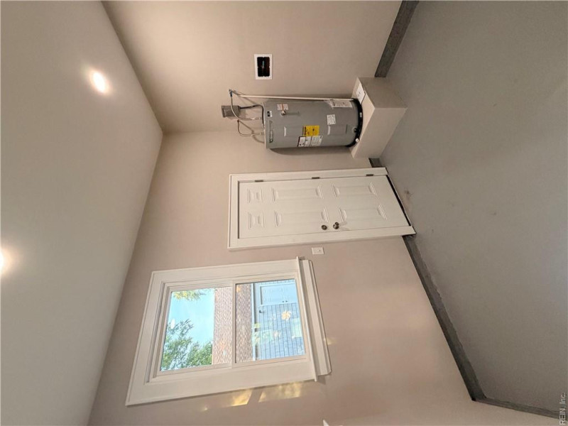 Photo 22 of 40 residential for sale in Portsmouth virginia