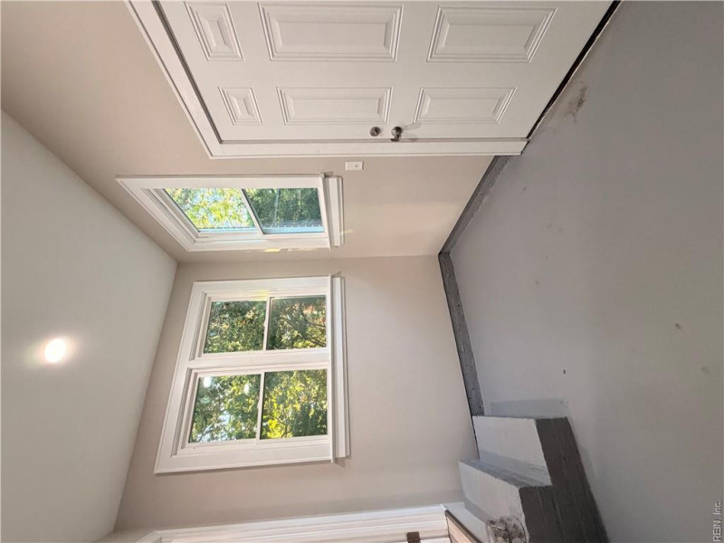 Photo 23 of 40 residential for sale in Portsmouth virginia