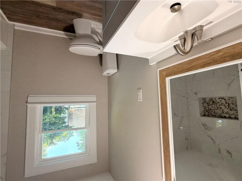 Photo 4 of 40 residential for sale in Portsmouth virginia