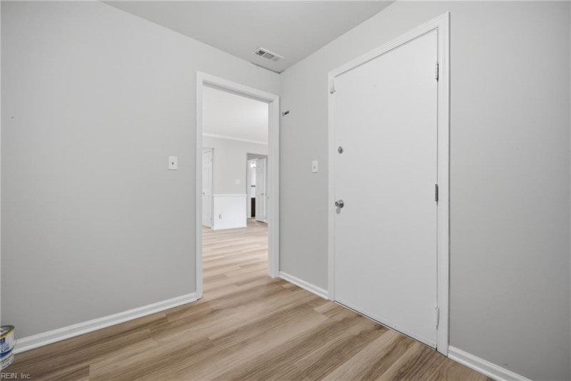 Photo 13 of 30 residential for sale in Virginia Beach virginia