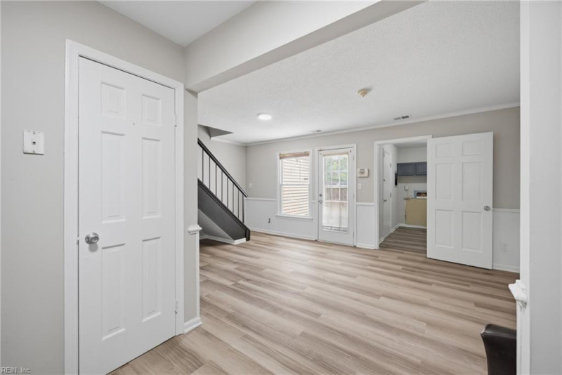 Photo 6 of 30 residential for sale in Virginia Beach virginia