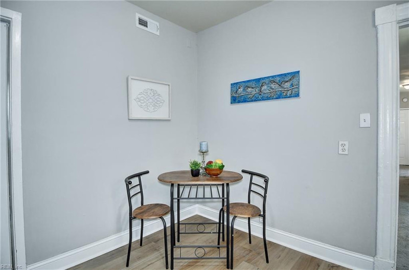 Photo 16 of 40 residential for sale in Hampton virginia