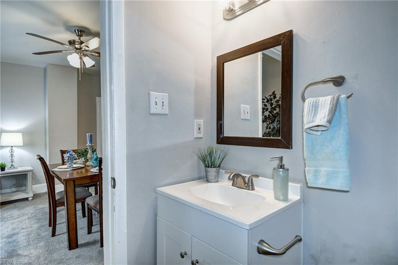 Photo 17 of 40 residential for sale in Hampton virginia