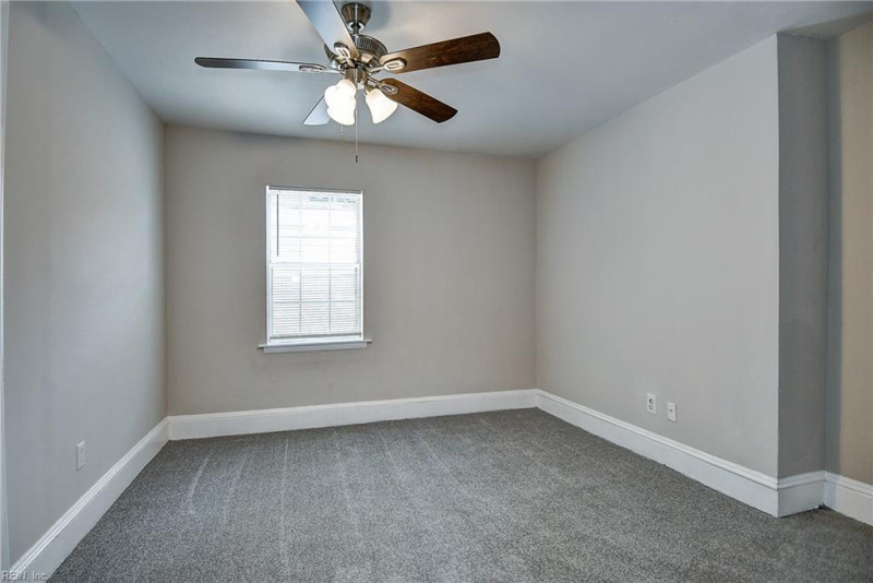 Photo 32 of 40 residential for sale in Hampton virginia
