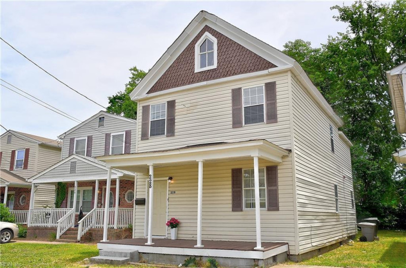 Photo 34 of 40 residential for sale in Hampton virginia