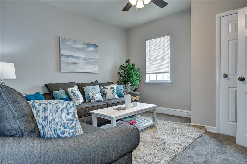 Photo 5 of 40 residential for sale in Hampton virginia