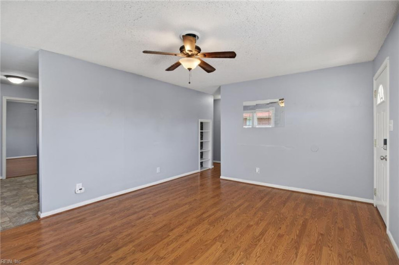 Photo 3 of 25 residential for sale in Chesapeake virginia Photo 3 of 25 residential for sale in Chesapeake virginia