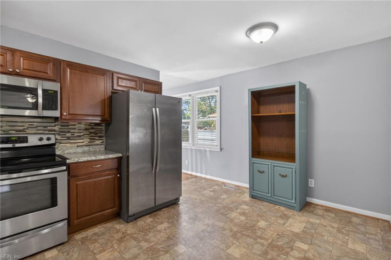 Photo 6 of 25 residential for sale in Chesapeake virginia Photo 6 of 25 residential for sale in Chesapeake virginia