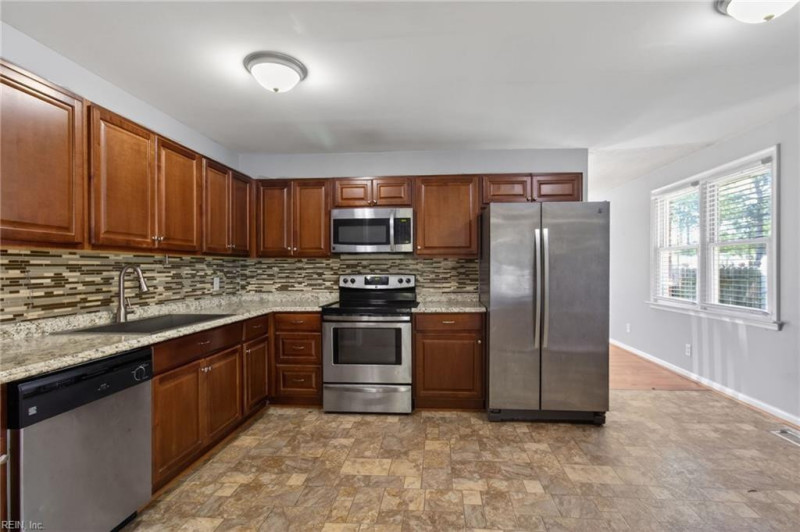 Photo 8 of 25 residential for sale in Chesapeake virginia Photo 8 of 25 residential for sale in Chesapeake virginia