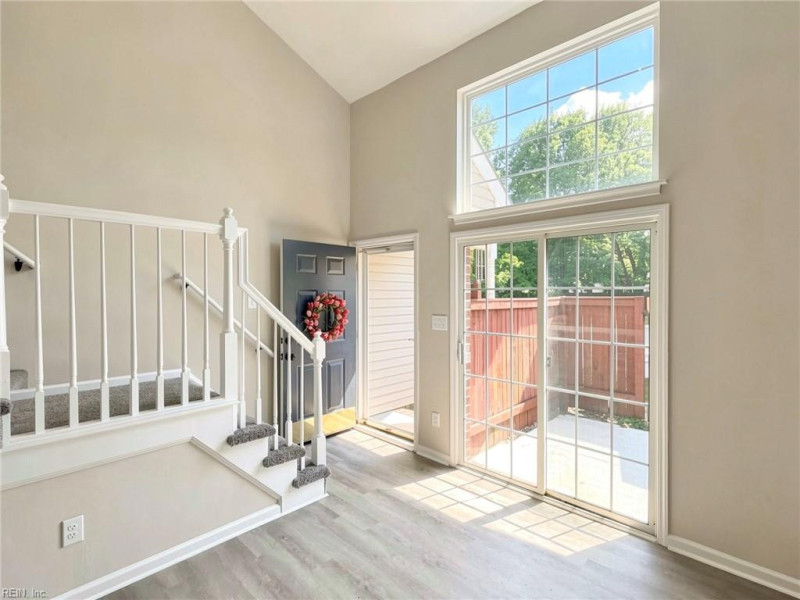 Photo 3 of 36 residential for sale in Chesapeake virginia