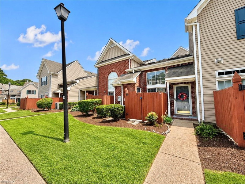 Photo 33 of 36 residential for sale in Chesapeake virginia