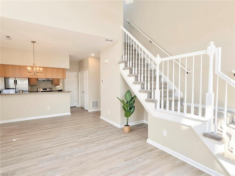 Photo 7 of 36 residential for sale in Chesapeake virginia