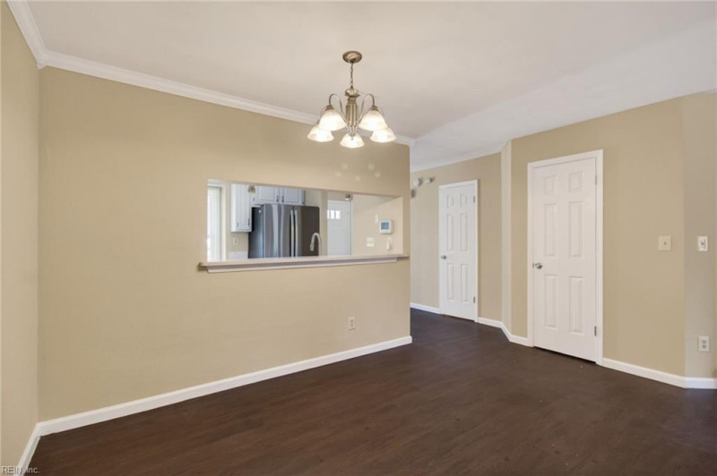 Photo 10 of 29 residential for sale in Chesapeake virginia