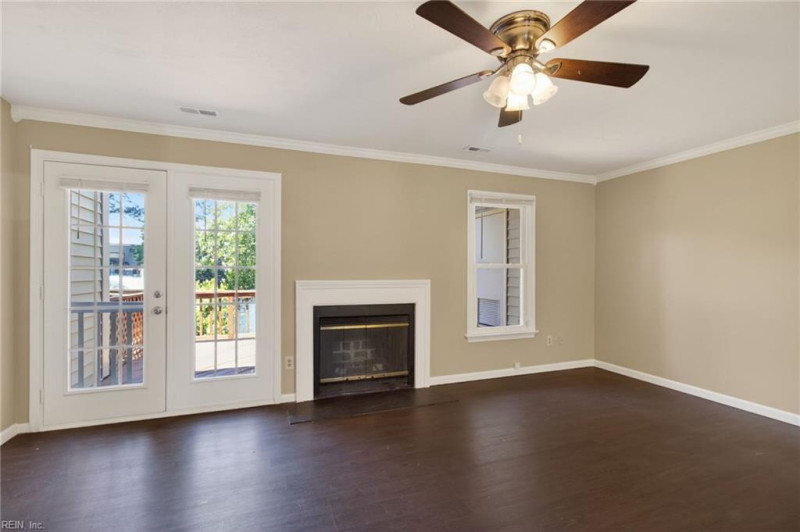 Photo 11 of 29 residential for sale in Chesapeake virginia
