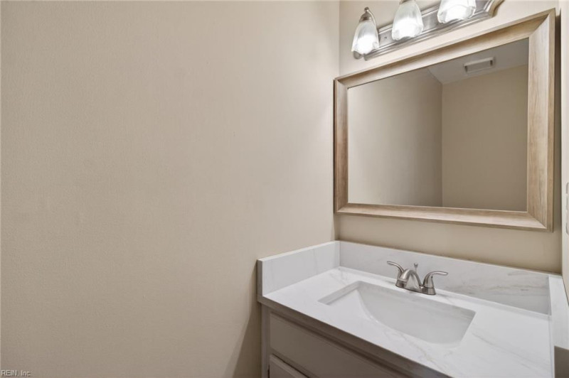 Photo 12 of 29 residential for sale in Chesapeake virginia