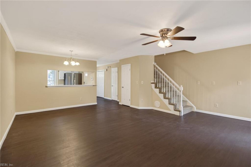 Photo 15 of 29 residential for sale in Chesapeake virginia