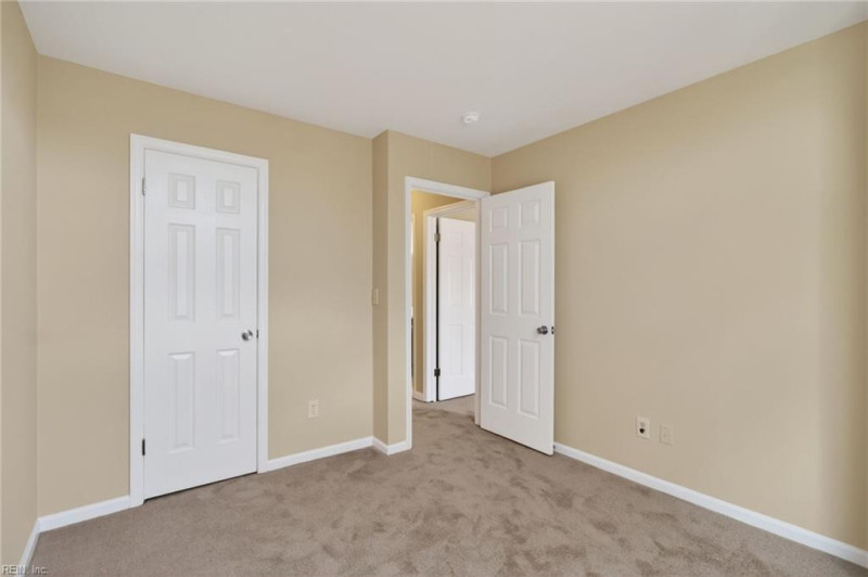 Photo 19 of 29 residential for sale in Chesapeake virginia