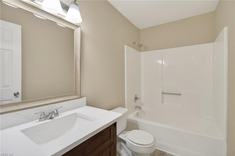 Photo 20 of 29 residential for sale in Chesapeake virginia