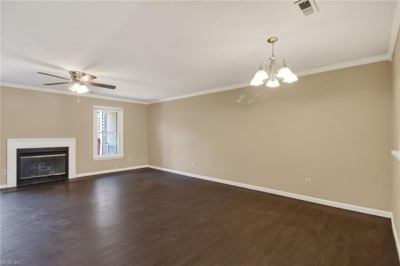 Photo 9 of 29 residential for sale in Chesapeake virginia