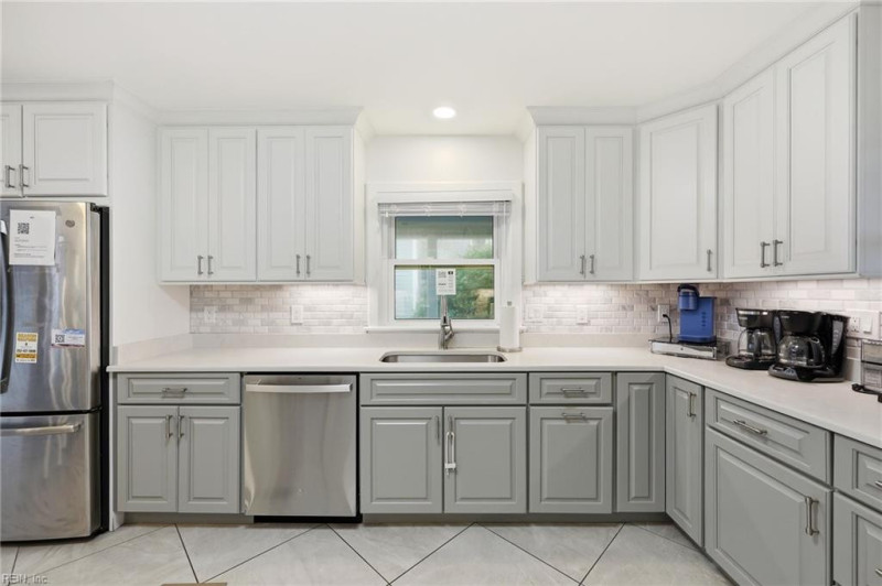 Photo 15 of 50 residential for sale in Currituck County virginia