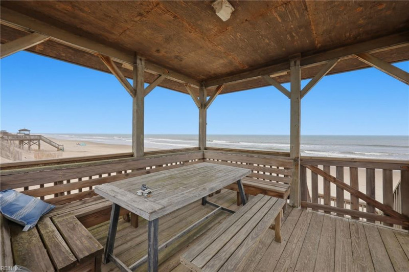 Photo 36 of 50 residential for sale in Currituck County virginia